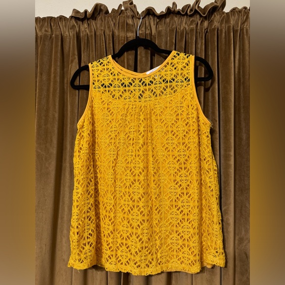 Eve & Maddie Tops - Lace yellow blouse